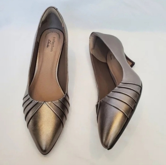 Clarks Collection ultimate comfort gun metallic point toe pumps - Picture 7 of 10